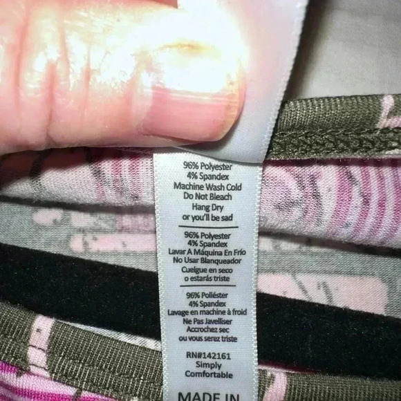 Lularoe‎ XXS Classic T shirt Brown background with pink distressed cameras NWT - Picture 5 of 7